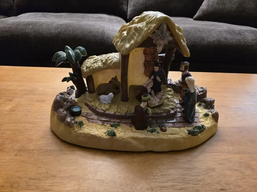 Vintage Gemmy Nativity Narrated Light Up Musical Christmas Talking Scene Works